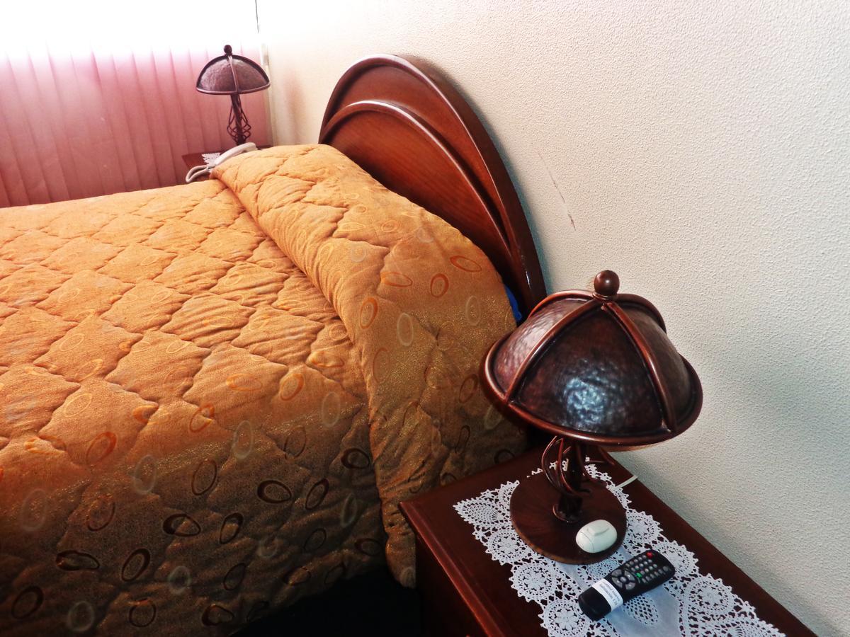 Zimmer mit Queensize-Bett